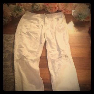 American Eagle white jeans